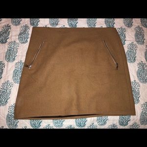 brown skirt